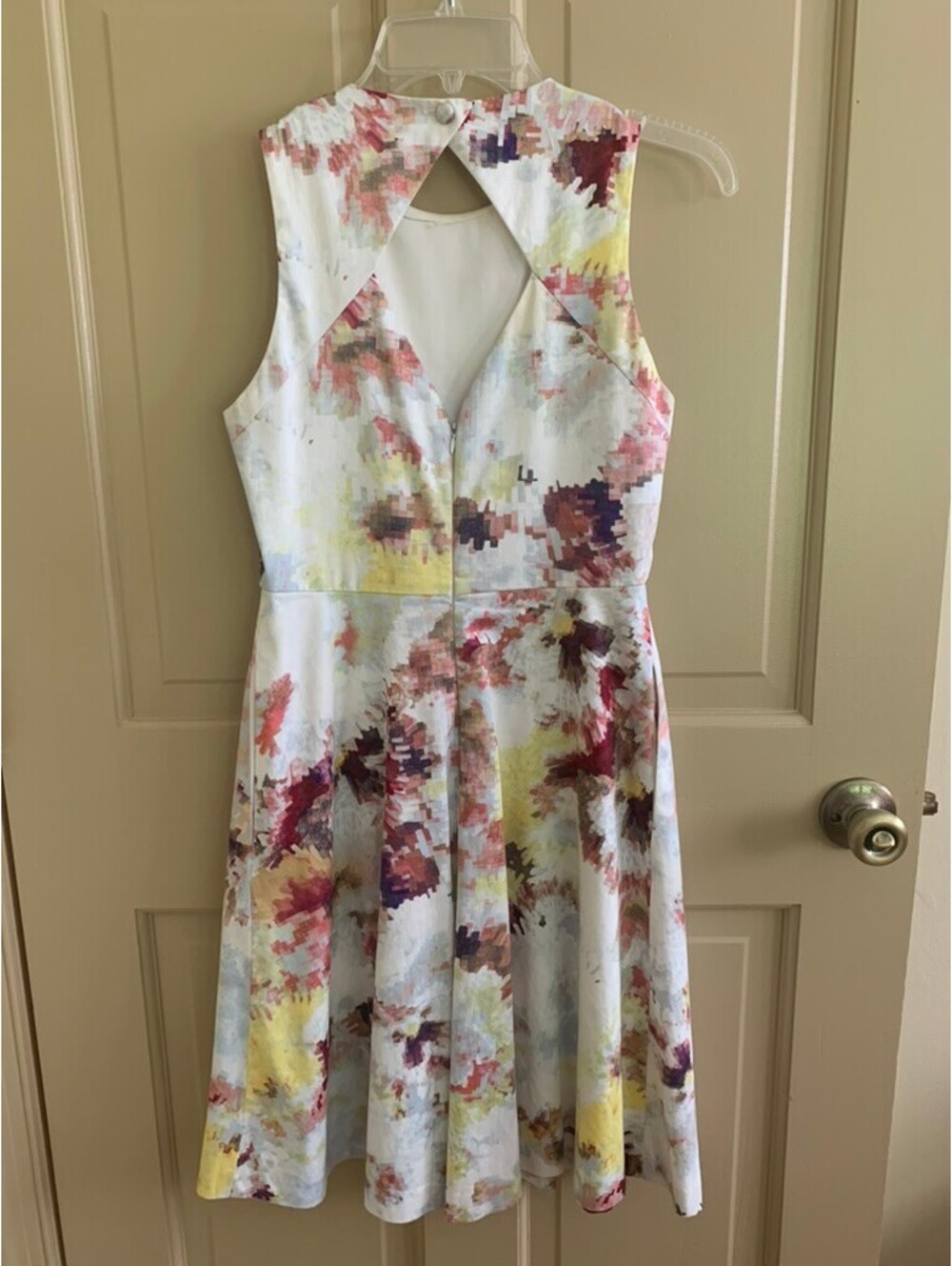 Hunter Bell NY Size 0 Watercolor Floral Print Fit and Flare Dress - Picture 7 of 8
